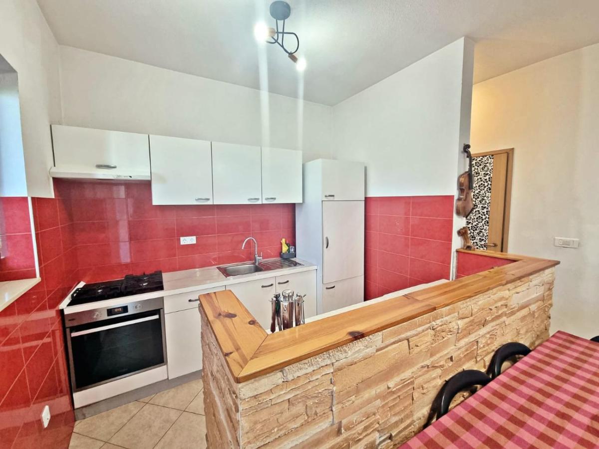 Apartman Irena With Terase End Private Parking Donji Okrug  Exterior photo